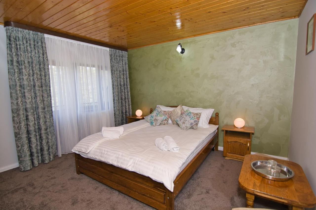 Motel Seaca Călimăneşti Bagian luar foto