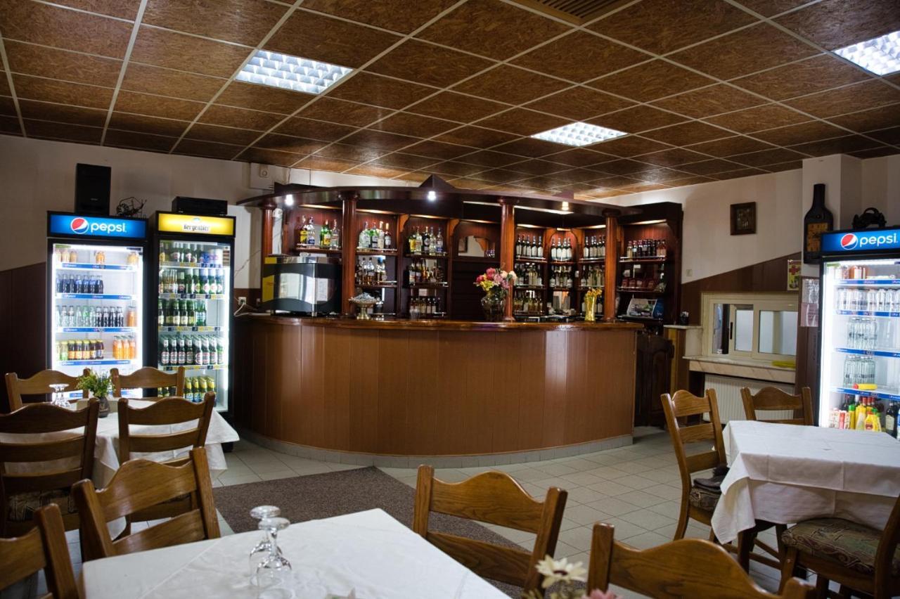 Motel Seaca Călimăneşti Bagian luar foto